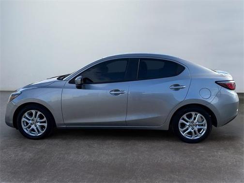 2016 Scion iA Base