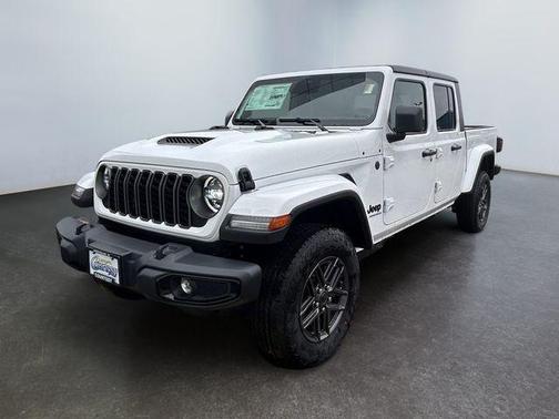 Bright White Clearcoat 2026 Jeep Gladiator Sport