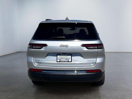 Silver Zynith 2025 Jeep Grand Cherokee L Laredo