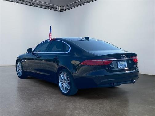 2018 Jaguar XF 35t Prestige