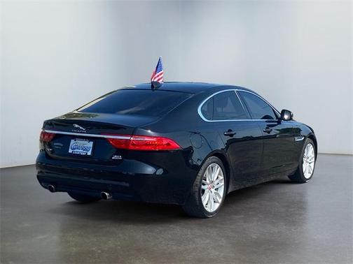 2018 Jaguar XF 35t Prestige