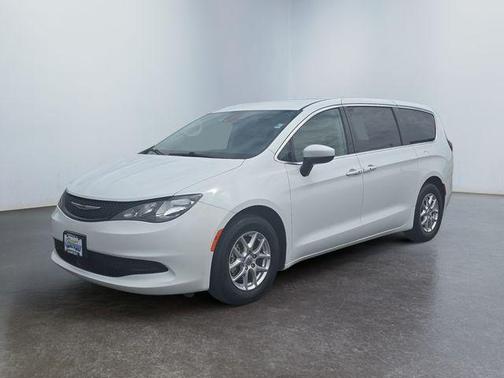 Bright White Clearcoat 2023 Chrysler Voyager LX