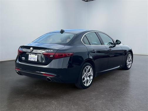 2021 Alfa Romeo Giulia Ti