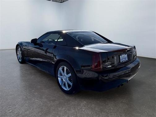 2005 Cadillac XLR Base