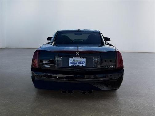 2005 Cadillac XLR Base