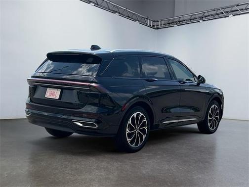2024 Lincoln Nautilus Reserve