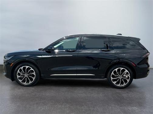 2024 Lincoln Nautilus Reserve