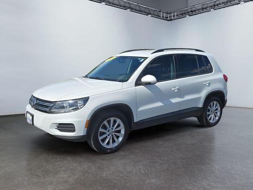 Pure White 2018 Volkswagen Tiguan Limited 2.0T