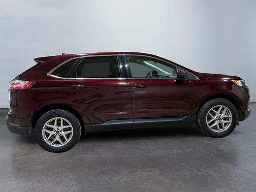 Burgundy Velvet Metallic Tinted Clearcoat 2024 Ford Edge SEL