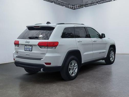Bright White Clearcoat 2015 Jeep Grand Cherokee Laredo