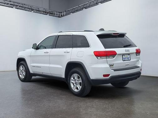 Bright White Clearcoat 2015 Jeep Grand Cherokee Laredo