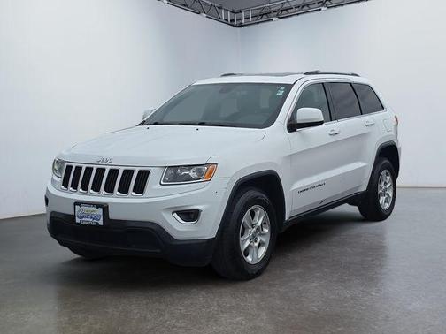 Bright White Clearcoat 2015 Jeep Grand Cherokee Laredo