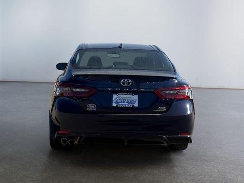 2021 Toyota Camry Hybrid XSE
