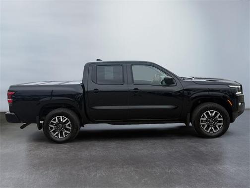 2024 Nissan Frontier SL