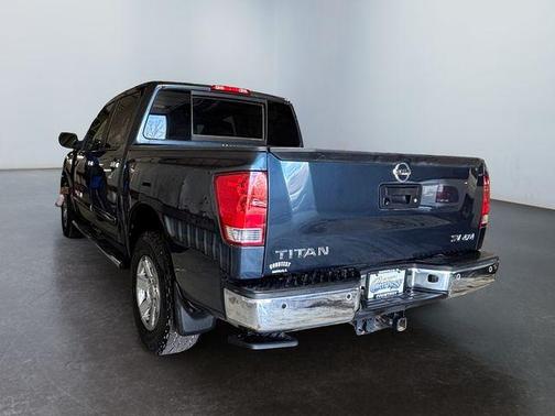 2014 Nissan Titan SV