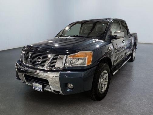 2014 Nissan Titan SV