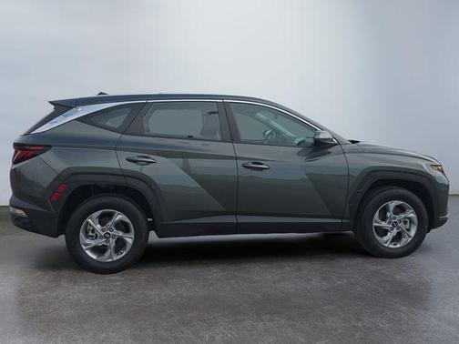 Amazon Gray 2023 Hyundai TUCSON SE