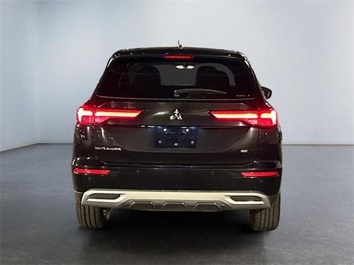 2024 Mitsubishi Outlander SE Black Edition