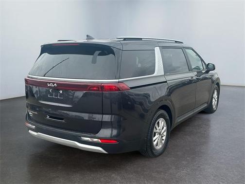 2022 Kia Carnival LX