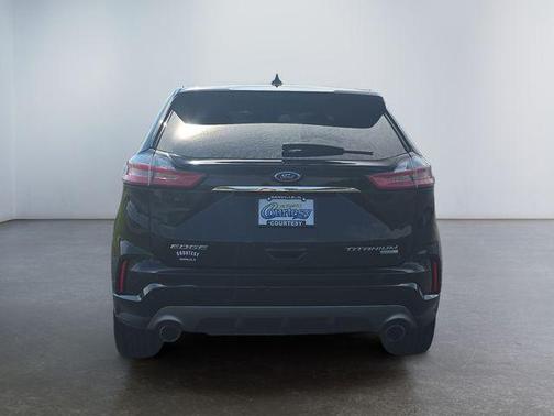 Black 2019 Ford Edge Titanium