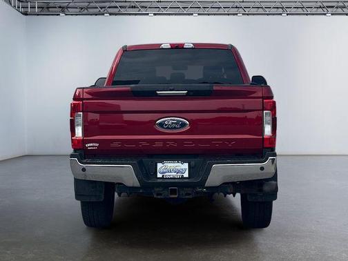 Maroon 2019 Ford F-350 Lariat Super Duty