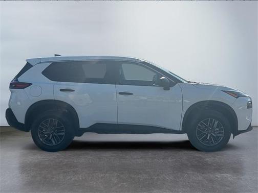 2022 Nissan Rogue S
