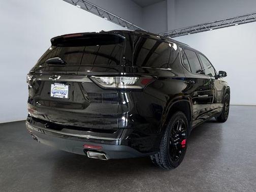 Mosaic Black Metallic 2019 Chevrolet Traverse Premier