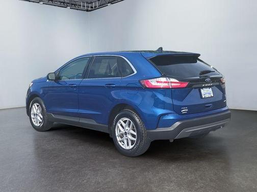 Blue Metallic 2024 Ford Edge SEL