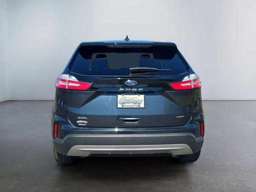 Blue Metallic 2023 Ford Edge SEL