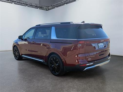 2022 Kia Carnival SX