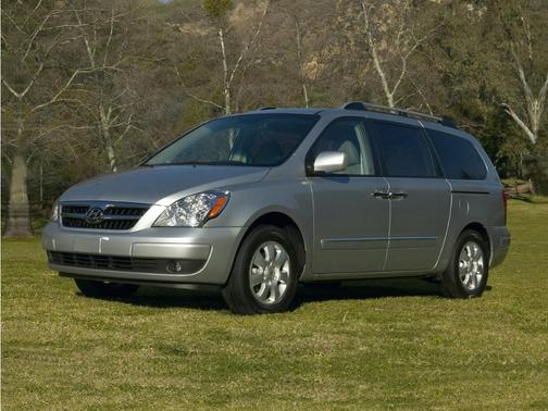 Gold 2007 Hyundai Entourage