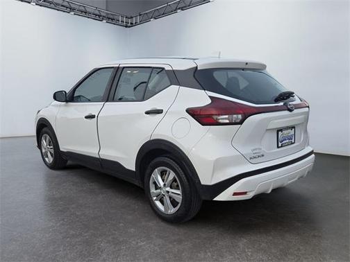 2022 Nissan Kicks S