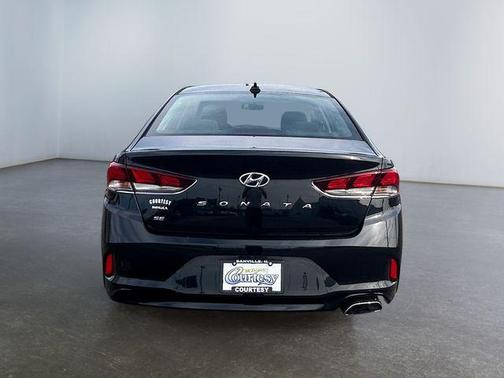 2018 Hyundai SONATA SE