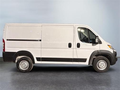 2025 RAM ProMaster 2500 Base