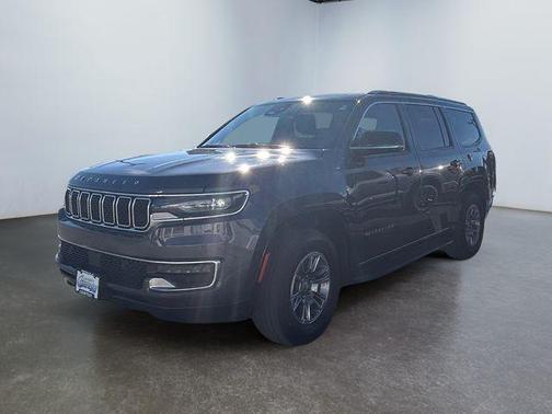 2023 Jeep Wagoneer Base
