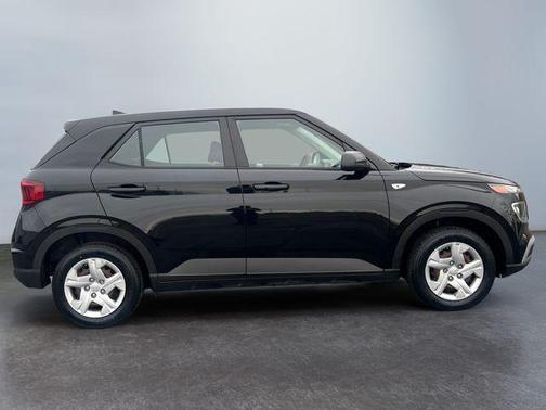 2020 Hyundai VENUE SE