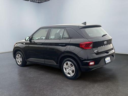 2020 Hyundai VENUE SE