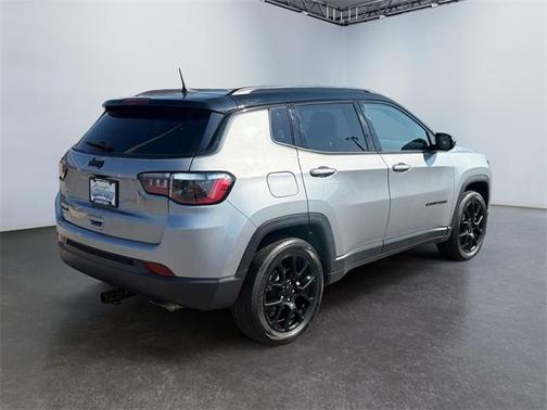 2022 Jeep Compass Altitude