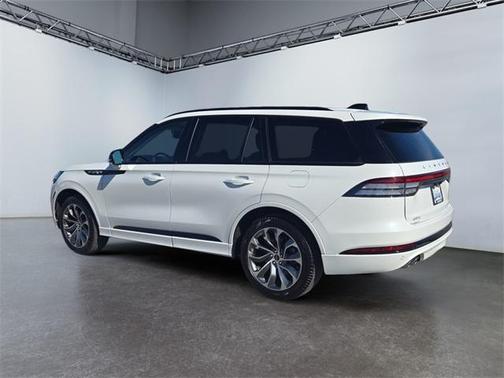 2025 Lincoln Aviator Premiere