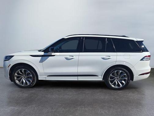 2025 Lincoln Aviator Premiere
