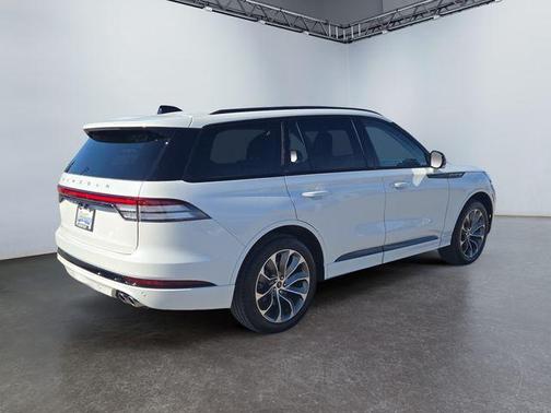 2025 Lincoln Aviator Premiere