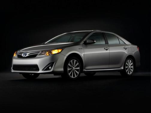 Magnetic Gray Metallic 2012 Toyota Camry SE
