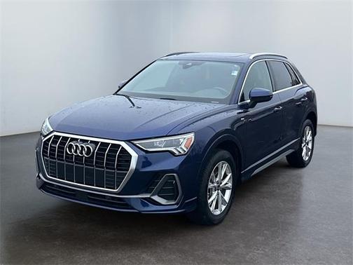 2023 Audi Q3 45 S line Premium