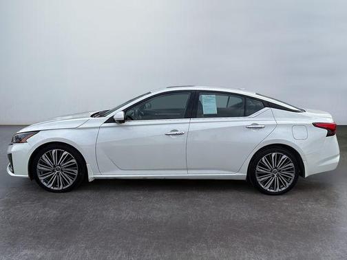 2024 Nissan Altima 2.5 SL