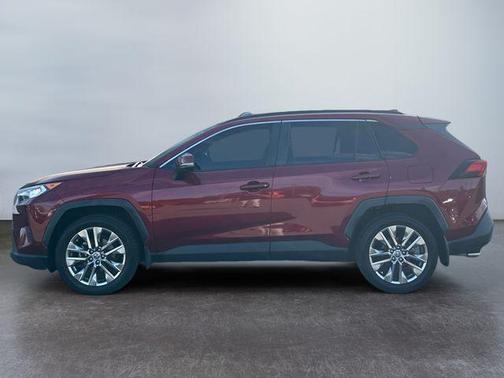 2020 Toyota RAV4 XLE Premium