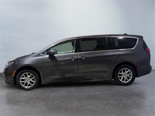 2023 Chrysler Pacifica Touring-L