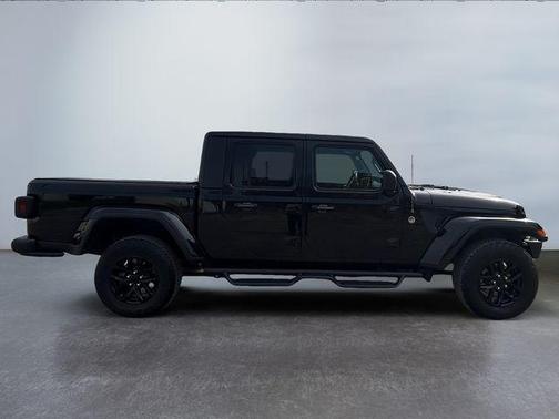 Black Clearcoat 2023 Jeep Gladiator Sport