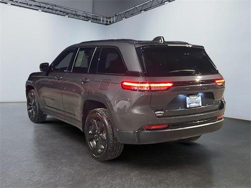 2024 Jeep Grand Cherokee Laredo