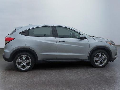 Silver 2019 Honda HR-V LX