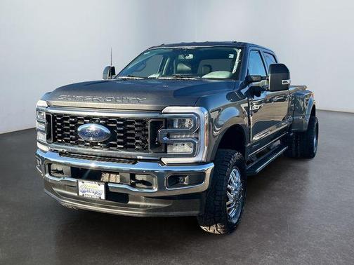 2025 Ford F-350 Lariat Super Duty